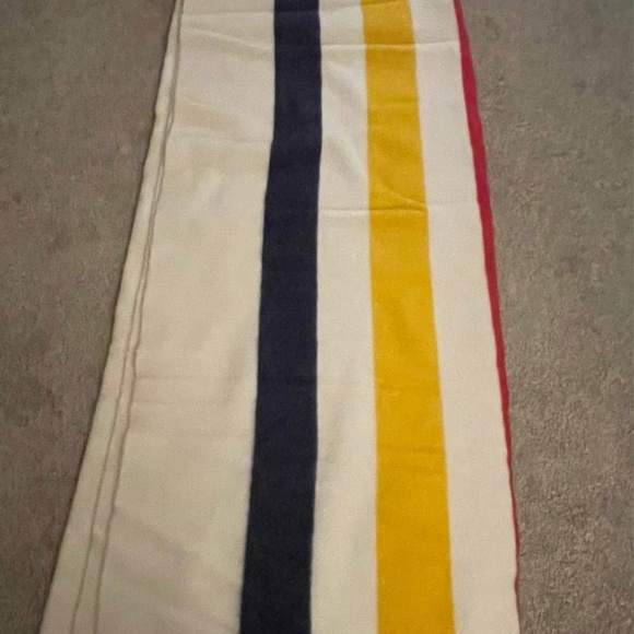 The Bay Blanket - Picture 1 of 5